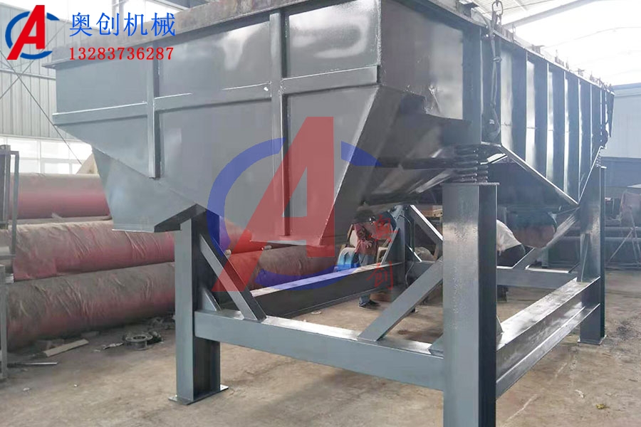 直線篩運(yùn)行中物料跑偏原因分析及相應(yīng)解決辦法